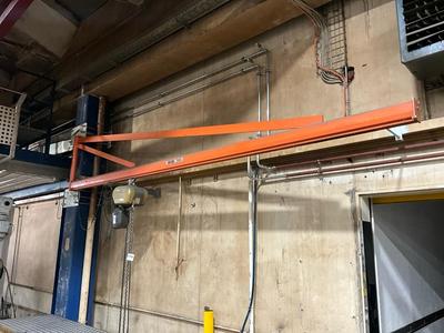 Overview picture of GIs jib crane